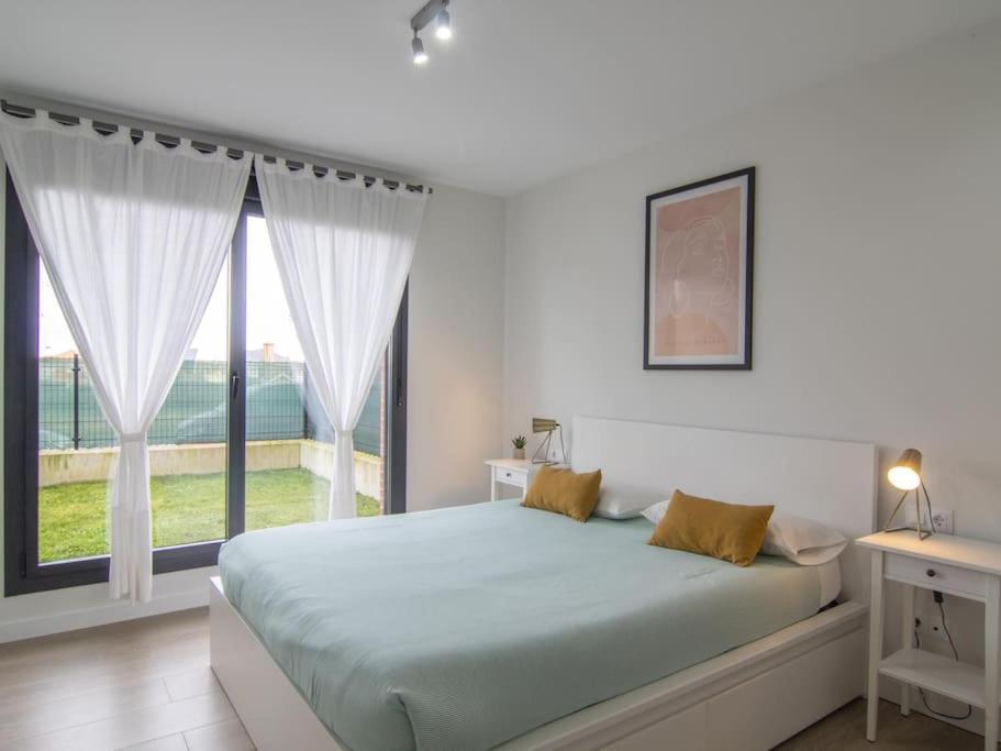 Apartamento Holidea Playa San Juan De La Canal Santa Cruz De Bezana Eksteriør billede